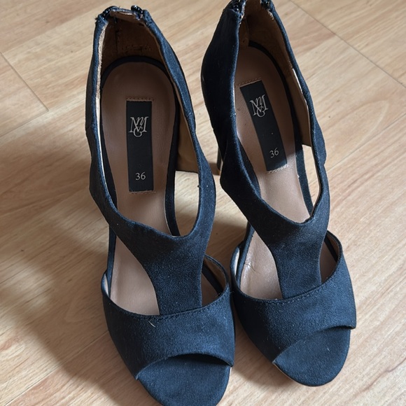 Mango brand -black suede heel size 36  (6) pre-loved - Picture 5 of 7